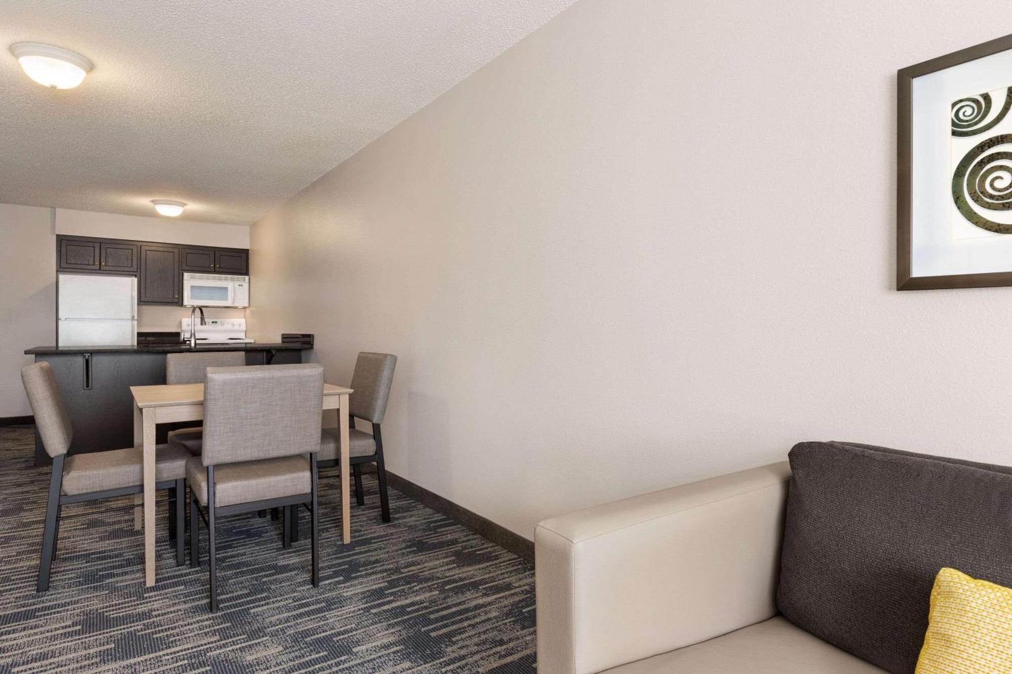 Country Inn & Suites By Radisson, St Cloud East, Mn Сент-Клауд Экстерьер фото
