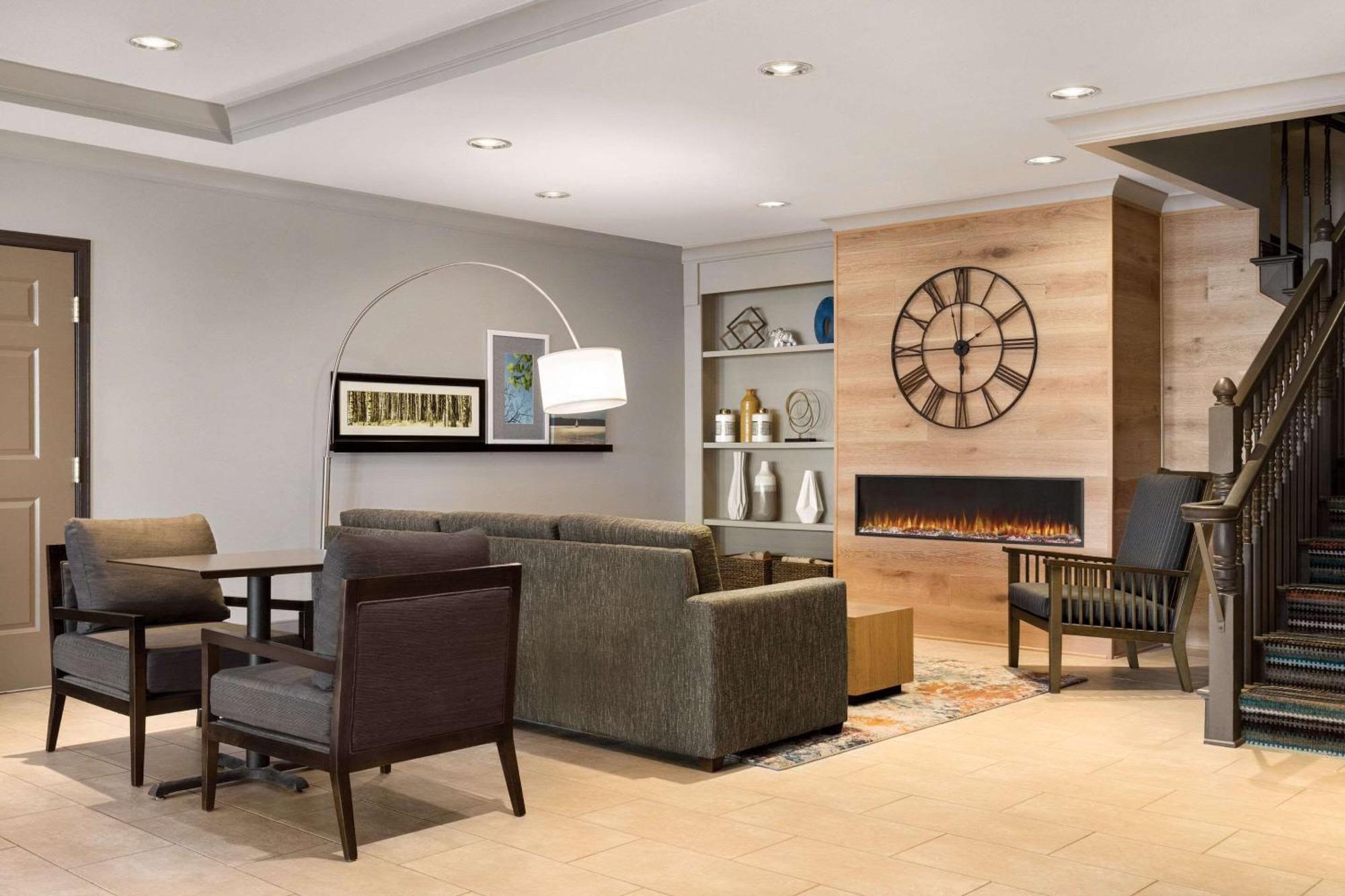 Country Inn & Suites By Radisson, St Cloud East, Mn Сент-Клауд Экстерьер фото